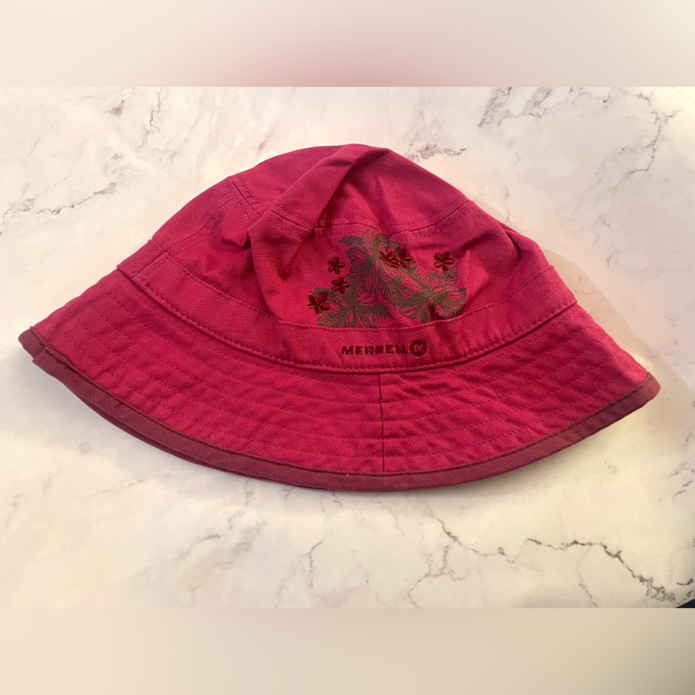 Merrell pink bucket hat